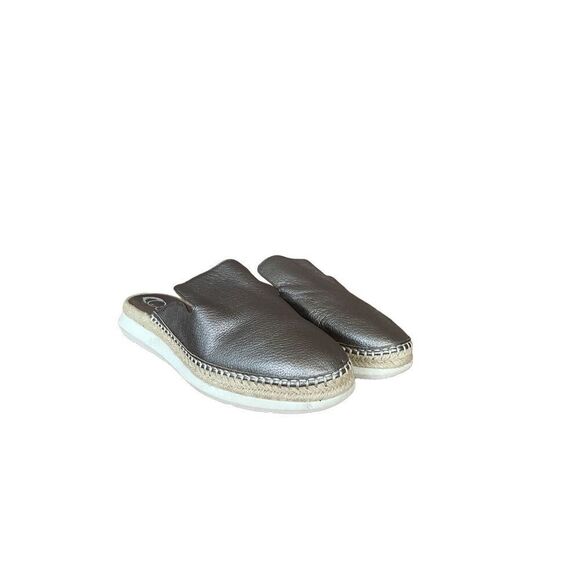 Calvin Klein Womens Silver Metallic Leather Verie Slip On Flat Mules Size 8 - Picture 2 of 9